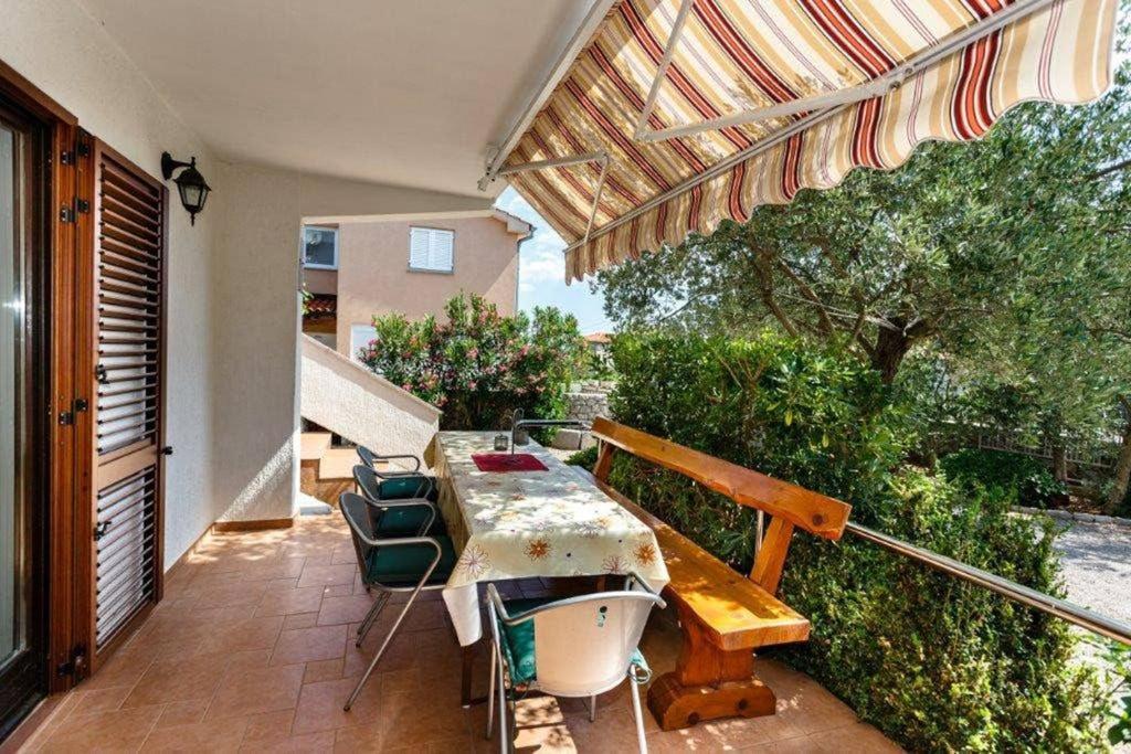 Kornić Adria-Holiday House With A Private Pool In Krk מראה חיצוני תמונה